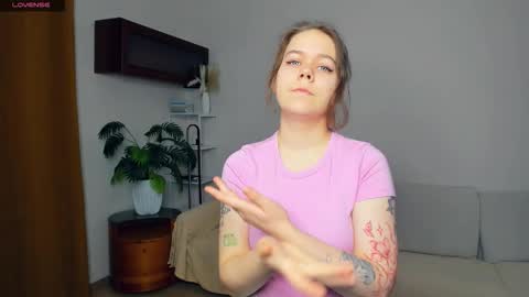 Margo online show from 10/21/25, 07:09