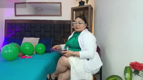 elenna_boobs_ online show from 03/17/26, 03:22