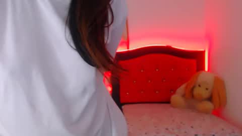 agnes online show from 12/21/24, 06:02