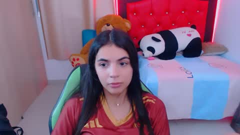 agnes online show from 01/20/25, 10:04