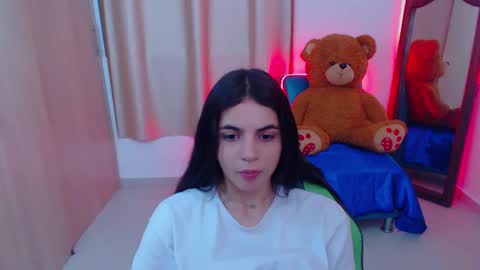 agnes online show from 02/11/25, 11:01