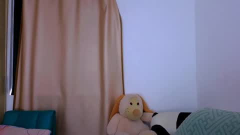 Snapshot of elenna_hotx chatting on 10/11/25, 06:39 agnes online show from 10/11/25, 06:39