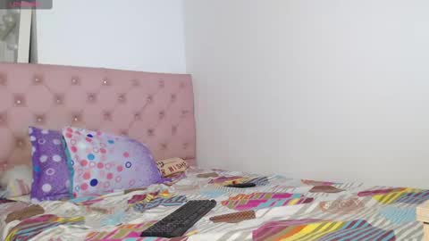 elettra_parisi19 online show from 03/08/25, 01:17