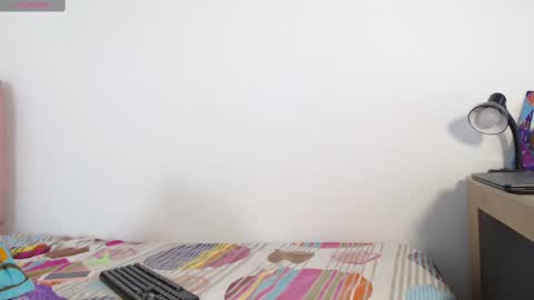 elettra_parisi19 online show from 03/10/25, 09:07