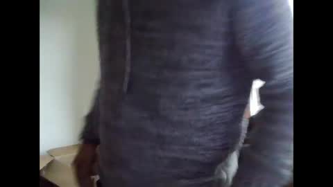 elflaco_6969 online show from 10/10/25, 07:35