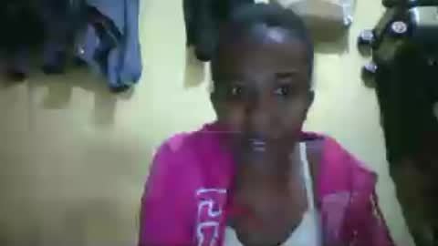 elhuithe05 online show from 08/01/26, 06:51