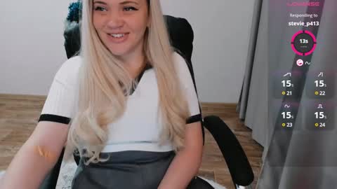 Ella online show from 01/15/25, 10:06