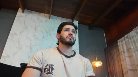 Snapshot of eliankeiser chatting on 11/19/25, 12:27 Elian online show from 11/19/25, 12:27