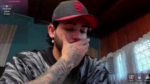 Snapshot of eliankeiser chatting on 12/16/25, 12:21 Elian online show from 12/16/25, 12:21