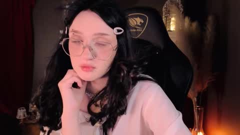 Ellie online show from 09/16/25, 08:32