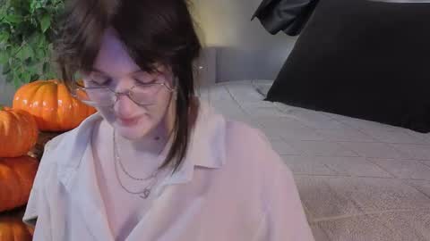 Ellie online show from 11/02/25, 05:21