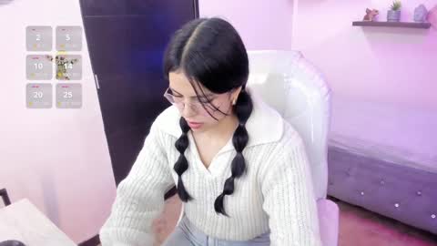 Snapshot of eliie_ruizz chatting on 01/16/25, 05:21 Eliie online show from 01/16/25, 05:21