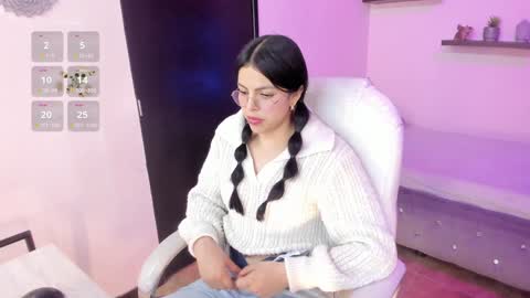 Snapshot of eliie_ruizz chatting on 01/16/25, 08:22 Eliie online show from 01/16/25, 08:22