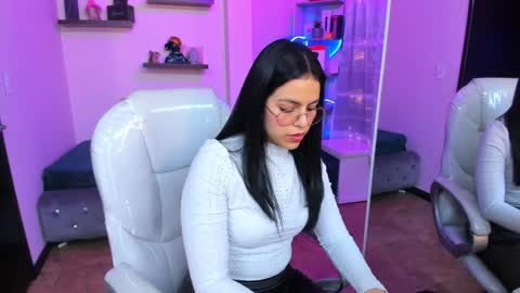 Snapshot of eliie_ruizz chatting on 02/05/25, 07:07 Eliie online show from 02/05/25, 07:07