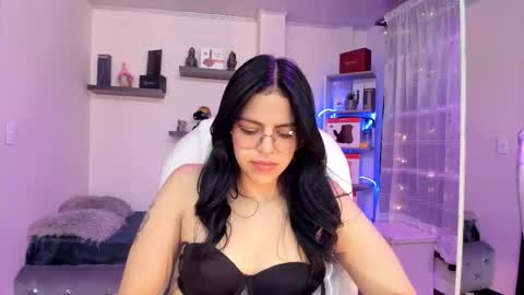 Snapshot of eliie_ruizz chatting on 02/10/25, 07:47 Eliie online show from 02/10/25, 07:47