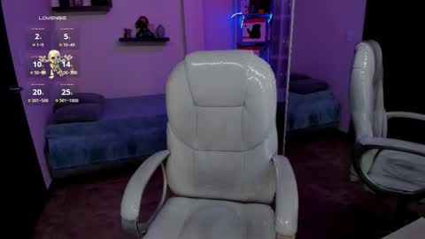 Snapshot of eliie_ruizz chatting on 03/10/25, 04:49 Eliie online show from 03/10/25, 04:49