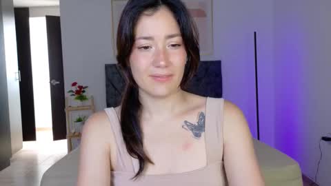 eliiih_ online show from 10/01/25, 02:45