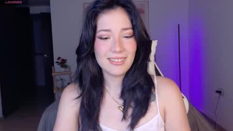 Snapshot of eliiih_ chatting on 10/23/25, 03:39 eliiih_ online show from 10/23/25, 03:39