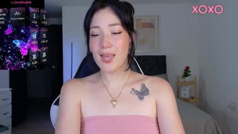 Snapshot of eliiih_ chatting on 10/31/25, 03:18 eliiih_ online show from 10/31/25, 03:18