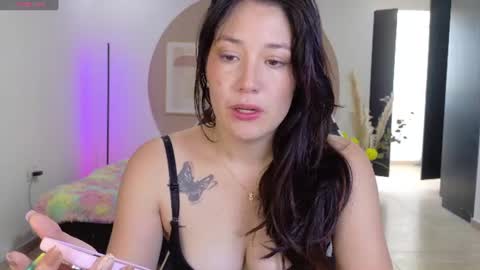 eliiih_ online show from 06/10/26, 06:07
