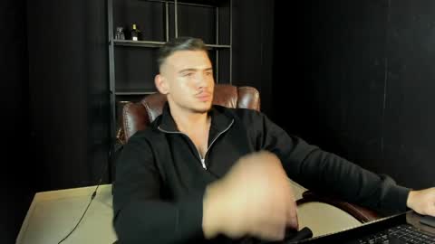 ElijahThorne online show from 04/01/26, 08:26