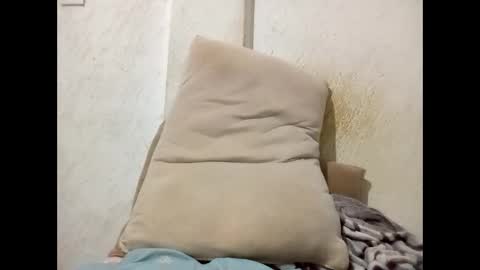 Snapshot of elimposstor chatting on 09/20/25, 02:40 elimposstor online show from 09/20/25, 02:40