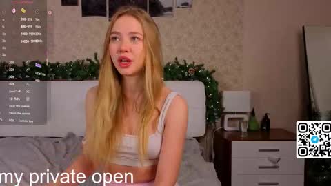 Elina online show from 12/16/25, 01:21