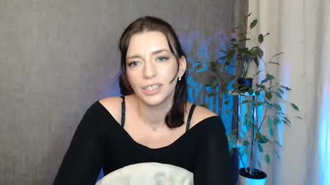 Elina online show from 01/31/25, 01:33