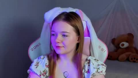 Snapshot of elinavale chatting on 03/11/26, 07:14 elinavale online show from 03/11/26, 07:14