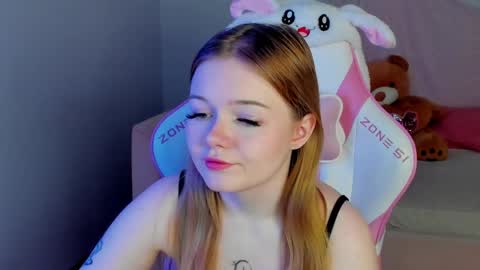 Snapshot of elinavale chatting on 05/27/26, 05:10 elinavale online show from 05/27/26, 05:10