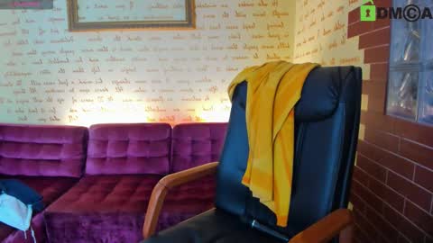 elinor_faith online show from 10/28/25, 02:42