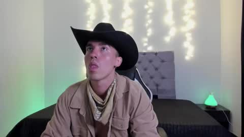 elio_dicaprio online show from 11/03/25, 10:42