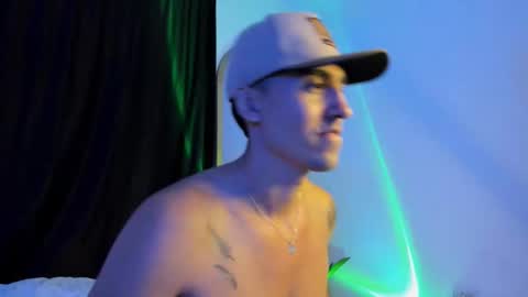 elio_dicaprio online show from 11/19/25, 02:11