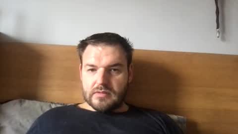 Snapshot of eliot26 chatting on 10/07/25, 12:02 e26 online show from 10/07/25, 12:02