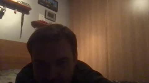 Snapshot of eliot26 chatting on 10/29/25, 05:36 e26 online show from 10/29/25, 05:36