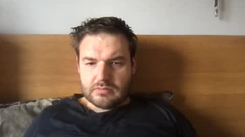 Snapshot of eliot26 chatting on 11/08/25, 10:48 e26 online show from 11/08/25, 10:48