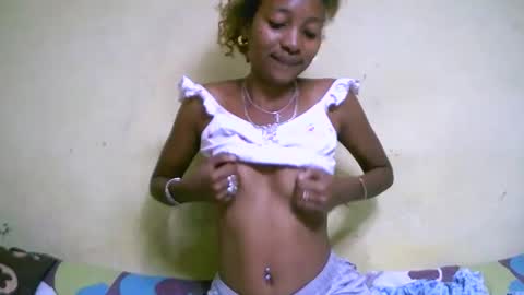 Snapshot of elisa689549 chatting on 10/19/25, 07:58 elisa689549 online show from 10/19/25, 07:58