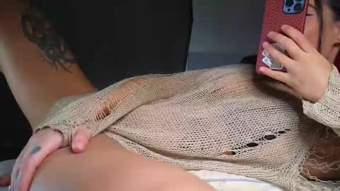 Snapshot of elisa_bright chatting on 10/20/25, 07:31 Tati online show from 10/20/25, 07:31