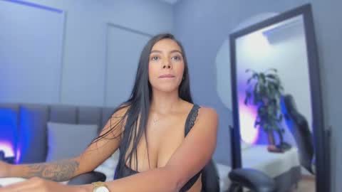 Snapshot of elisa_castrillon chatting on 09/12/25, 08:31 Elisa online show from 09/12/25, 08:31