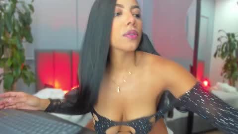 Snapshot of elisa_castrillon chatting on 09/30/25, 08:14 Elisa online show from 09/30/25, 08:14
