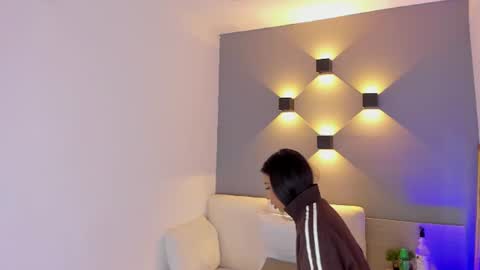 Elisa online show from 06/11/26, 02:53