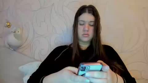 Aletta Oushen online show from 02/08/25, 11:22