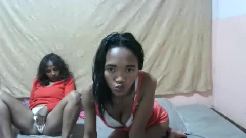 elisabet88 online show from 09/17/25, 09:05