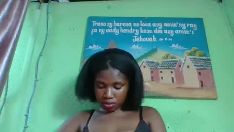 elisabeth2525 online show from 01/06/25, 07:13