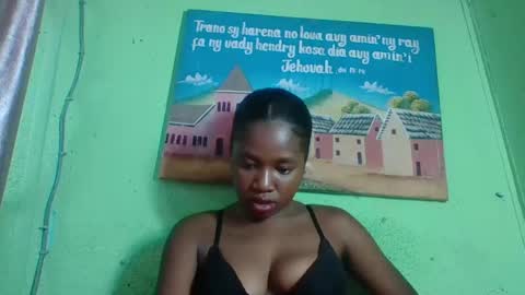 elisabeth2525 online show from 01/16/25, 11:48