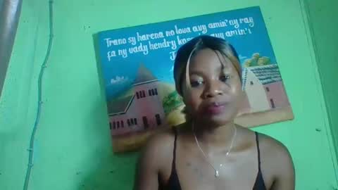 elisabeth2525 online show from 01/22/25, 06:52