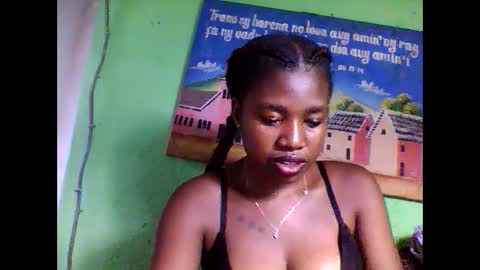elisabeth2525 online show from 02/03/25, 07:00