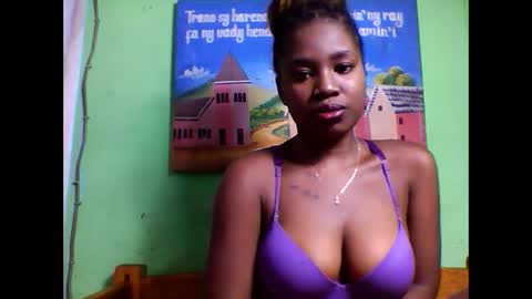 elisabeth2525 online show from 02/10/25, 09:58