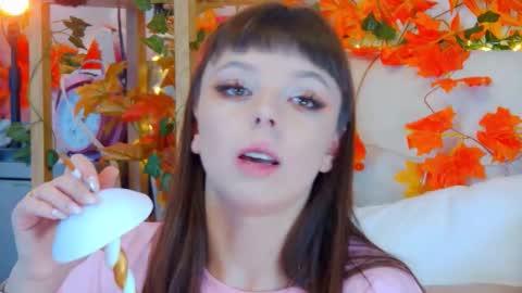 Snapshot of elisabethdavis chatting on 10/15/25, 10:32 ElisabethDavis online show from 10/15/25, 10:32