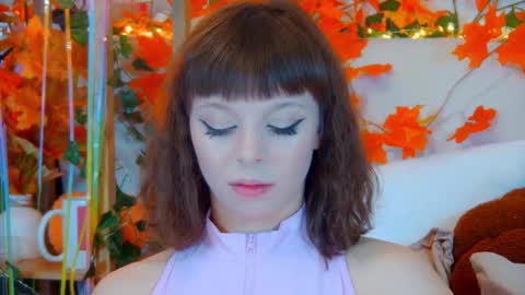 Snapshot of elisabethdavis chatting on 11/19/25, 10:10 ElisabethDavis online show from 11/19/25, 10:10